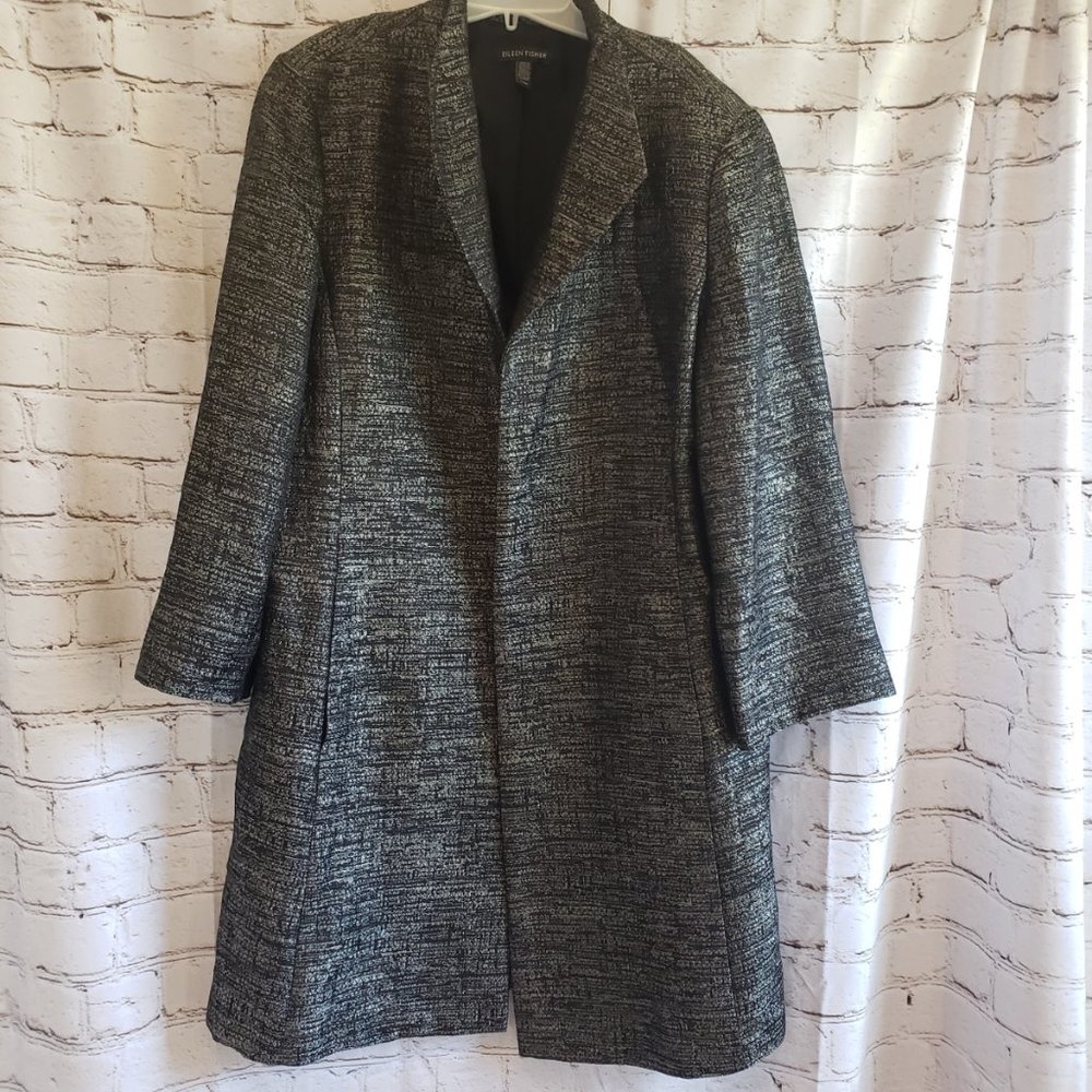SALE PRICED!!>>EILEEN FISHER LONG JACKET BLACK AND WHITE ..SZ M